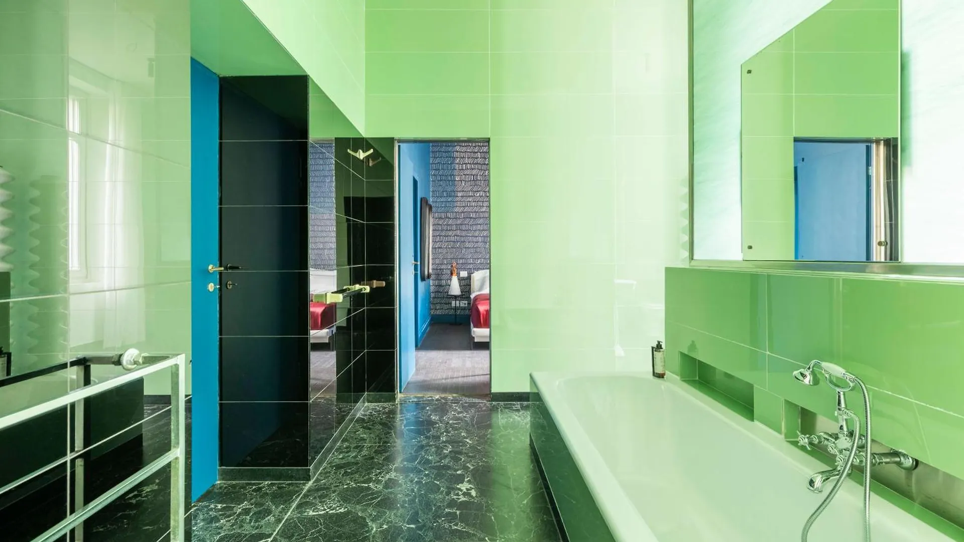 10 Manzoni Aparthotel Crémone