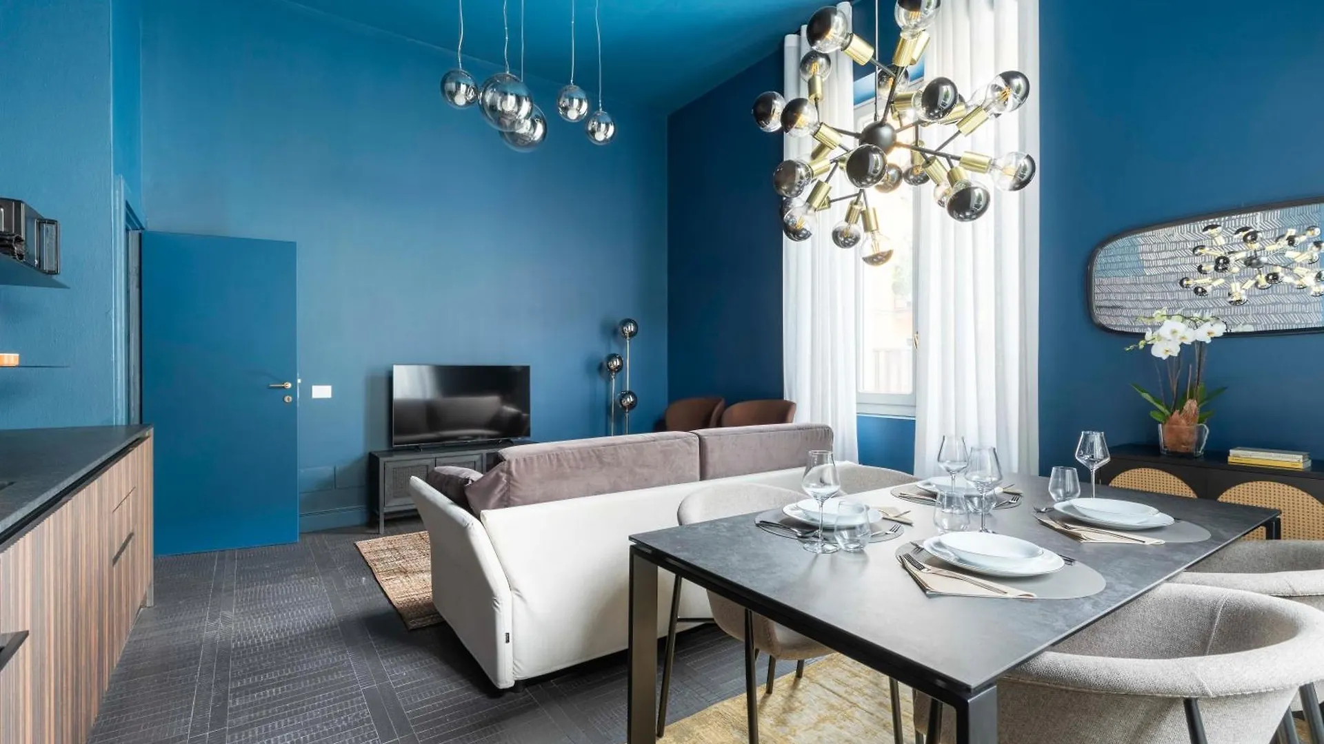 10 Manzoni Aparthotel Crémone