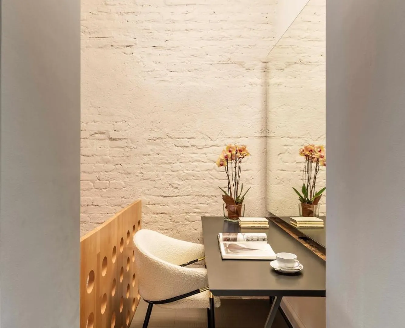 10 Manzoni Aparthotel クレモナ 0*,