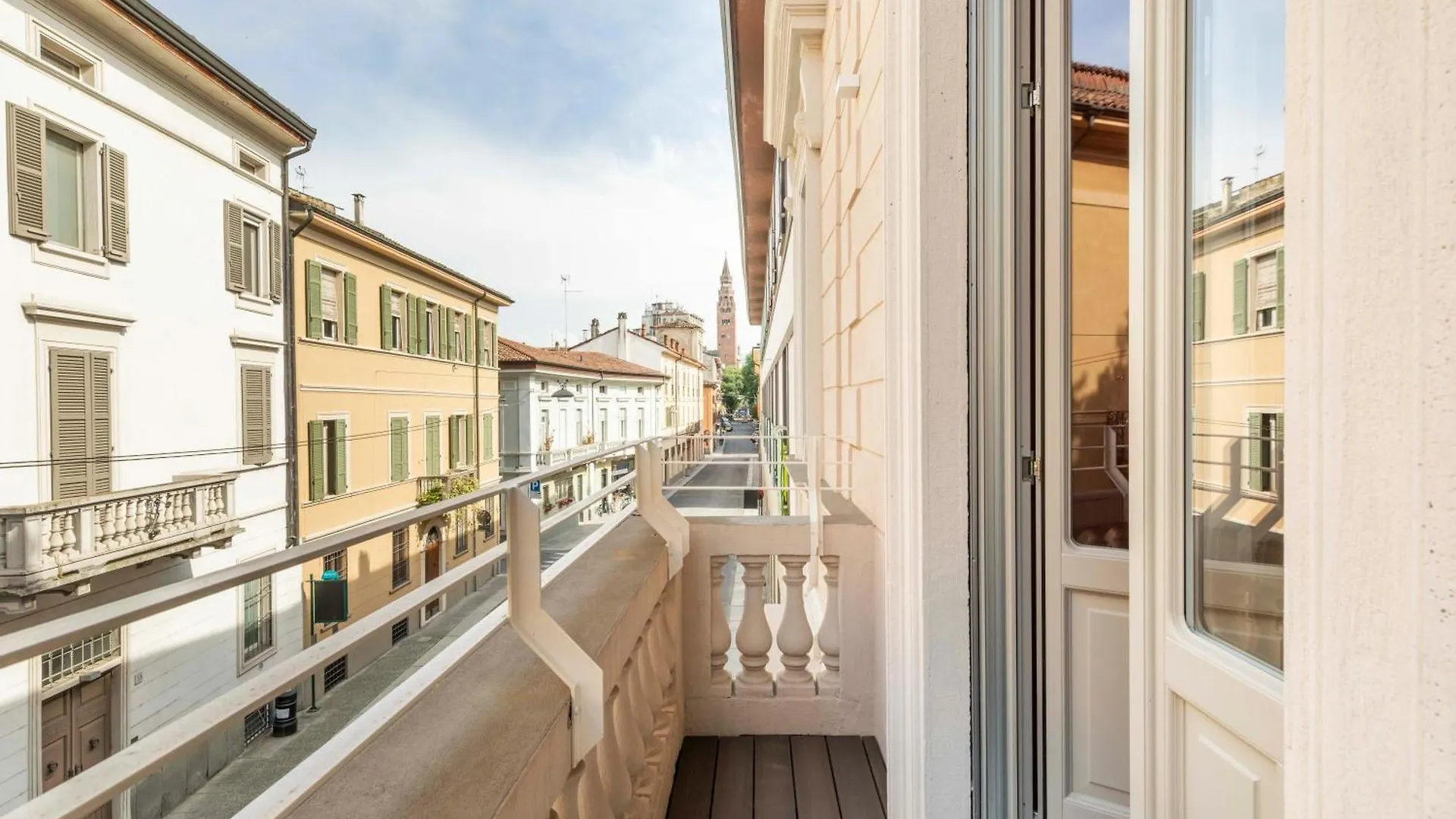 10 Manzoni Aparthotel Crémone Italie