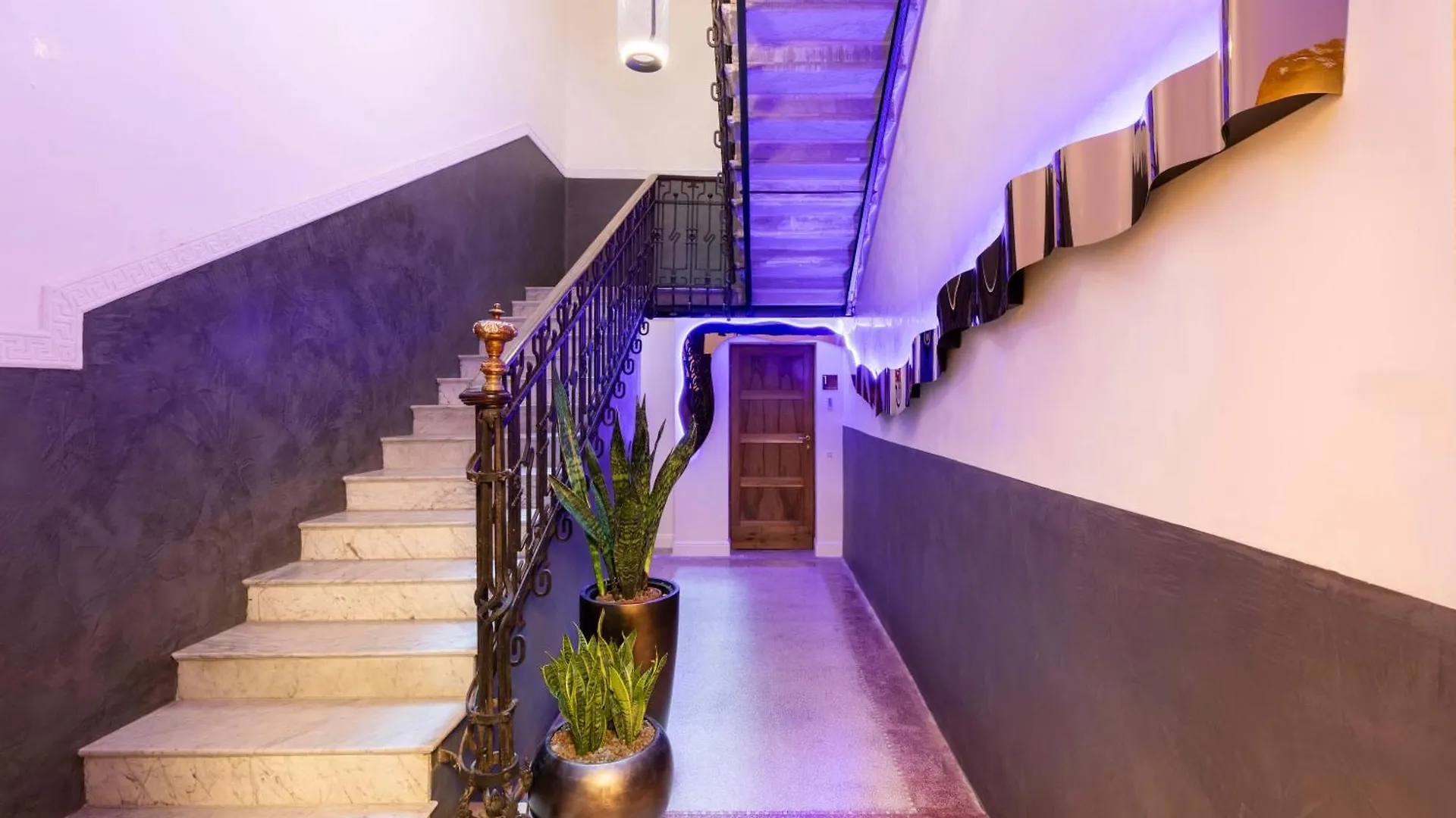 10 Manzoni Aparthotel Cremona 0*,  Italien